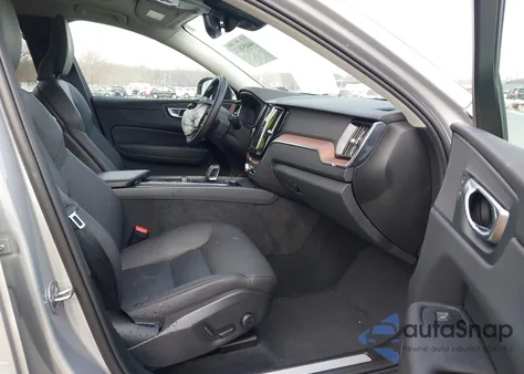 2024 Volvo Xc60 B5 Plus Dark Theme из США, поврежденный, VIN YV4L12RL9R1886374